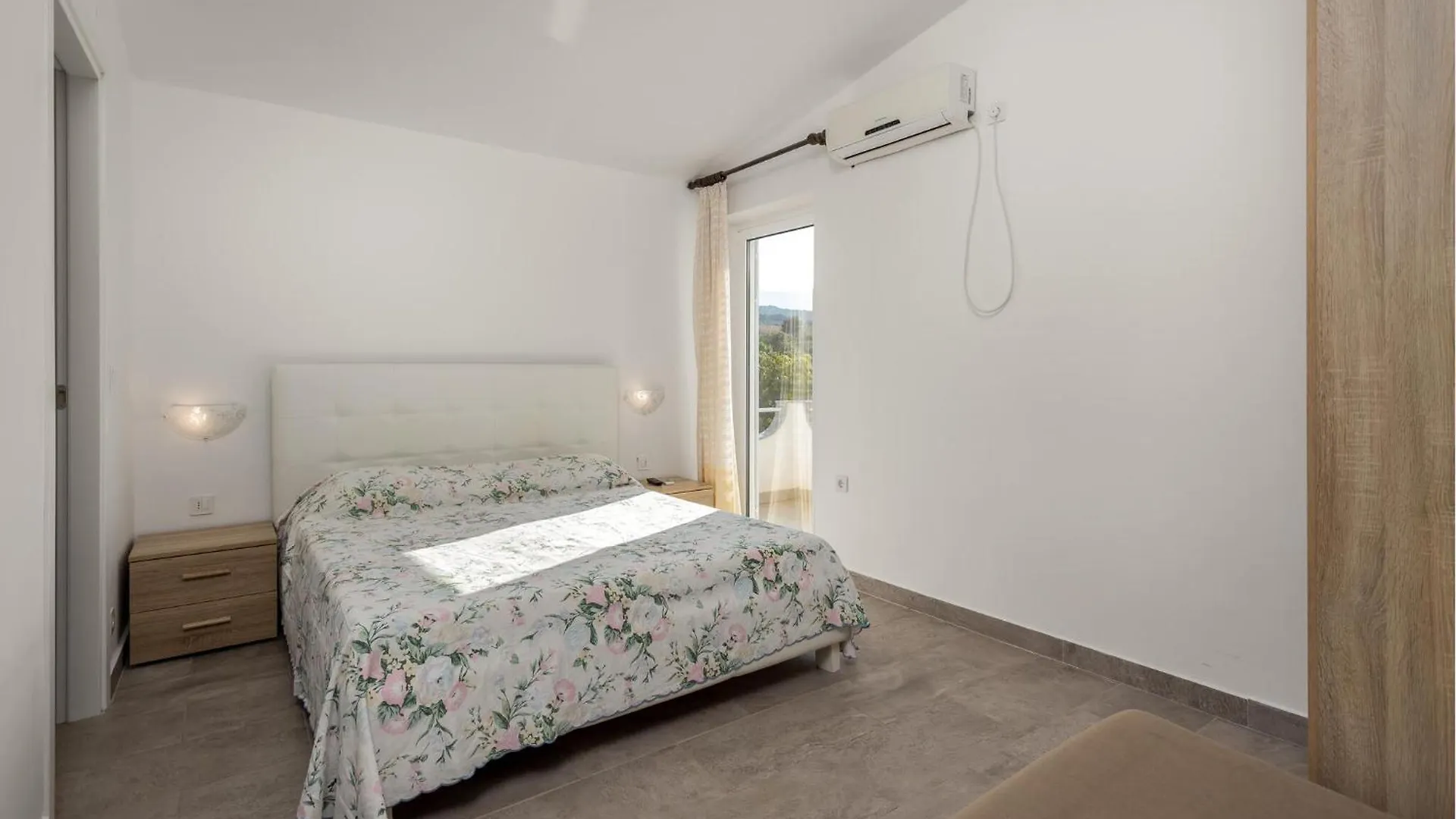 Beautiful Apartment In Barbat With House Sea View Barbat na Rabu 0*,